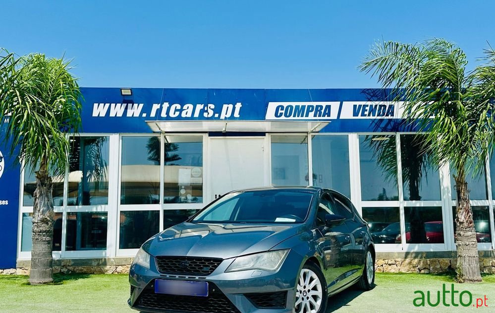 2013' SEAT Leon photo #3