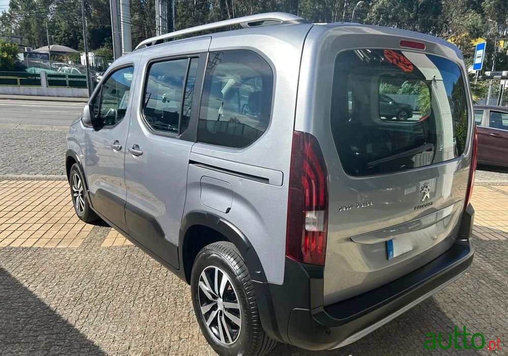 2019' Peugeot Rifter photo #3