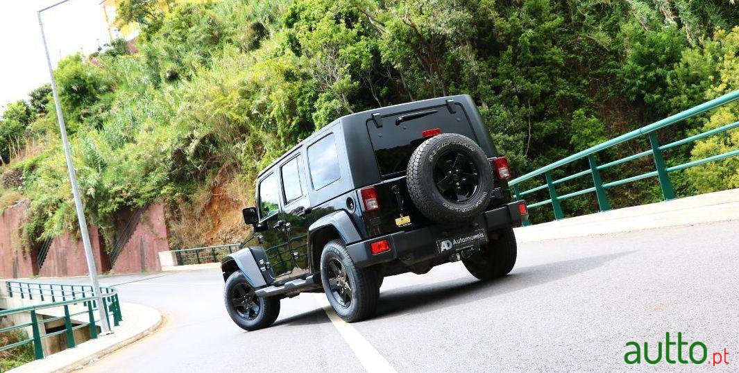 2010' Jeep Wrangler 2.8Crd Sahara photo #1