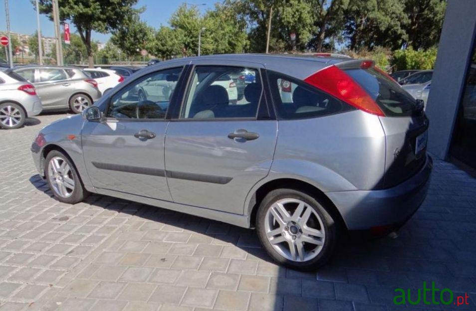 2002' Ford Focus 1.8 Tddi Trend photo #1