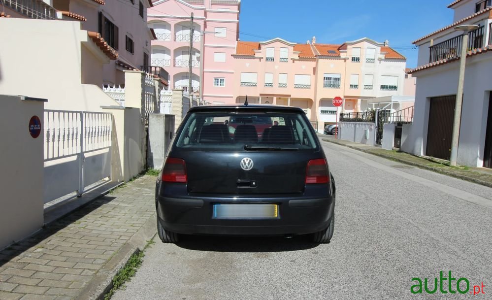 2000' Volkswagen Golf photo #3