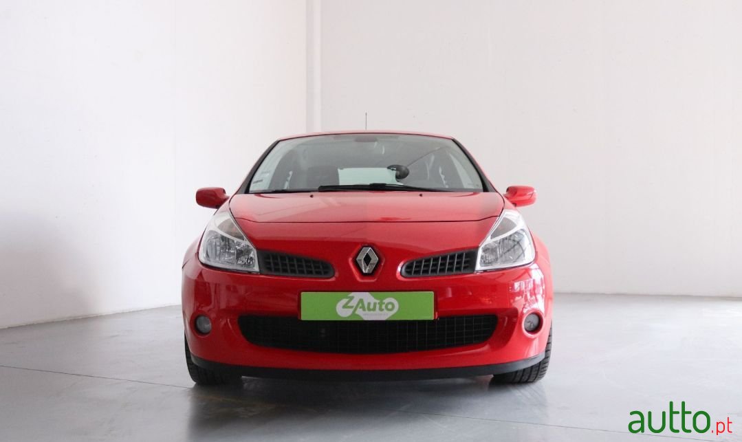 2006' Renault Clio Sport photo #4