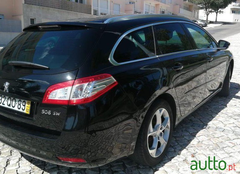 2013' Peugeot 508 Sw photo #2