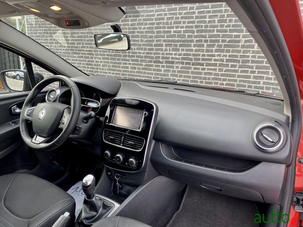 2018' Renault Clio photo #2