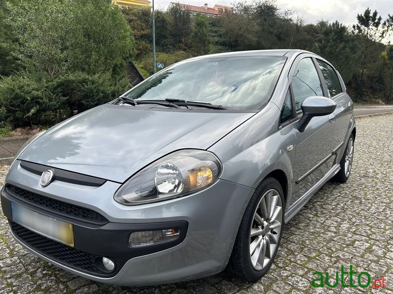 2009' Fiat Punto Evo 1.3 M-Jet Sport photo #1