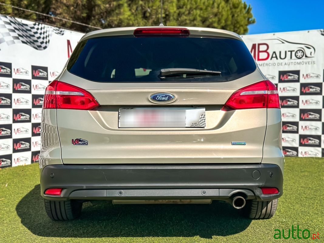 2017' Ford Focus photo #4