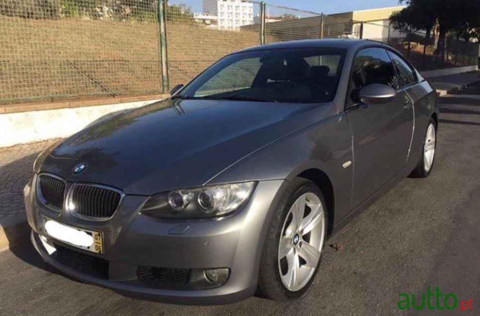 2007' BMW 320 Coupe Automático photo #2