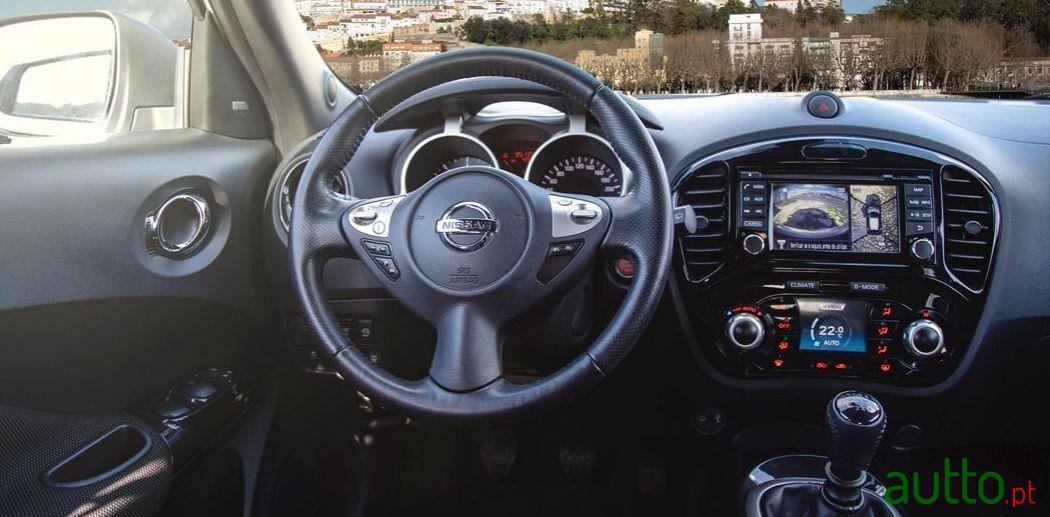 2015' Nissan Juke Tekna Premium 360 View photo #2