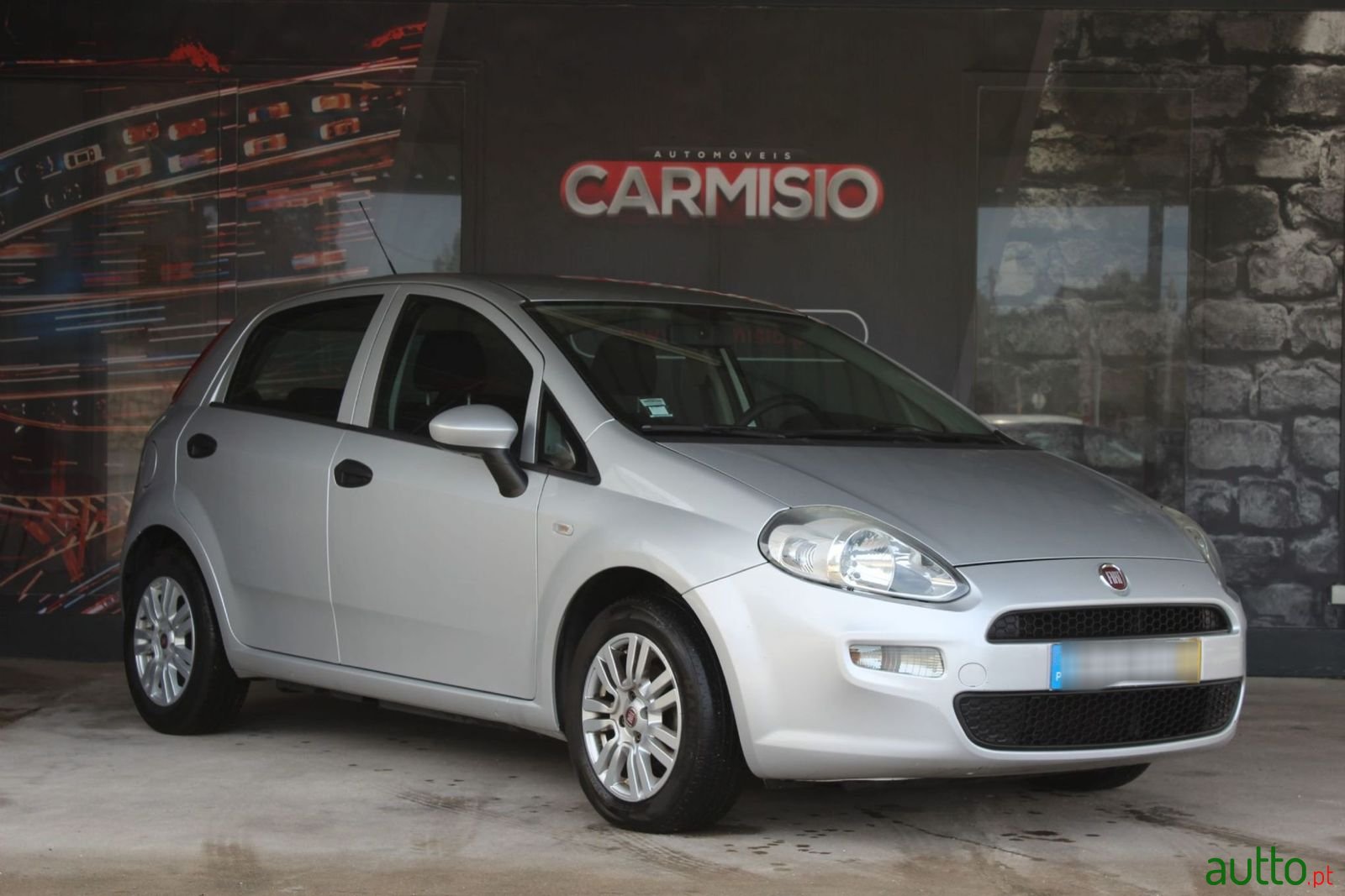 2017' Fiat Punto photo #1