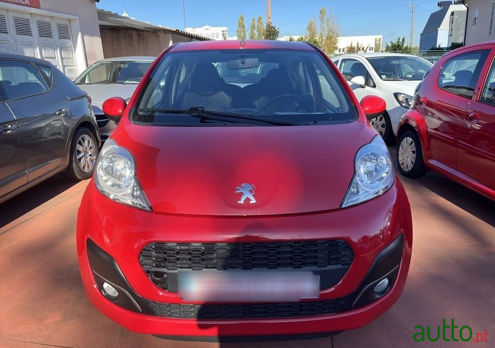 2013' Peugeot 107 1.0 Active photo #2