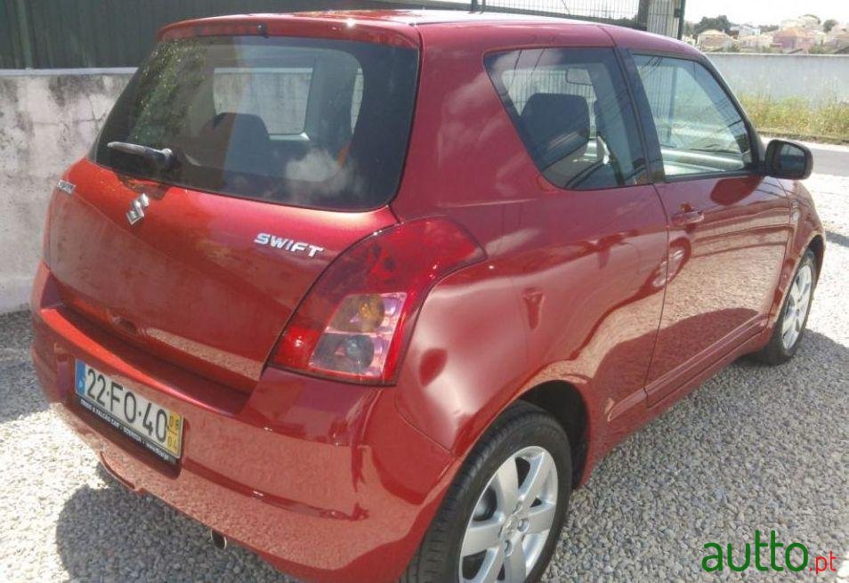 2008' Suzuki Swift 1.3 Ddis Glx photo #2