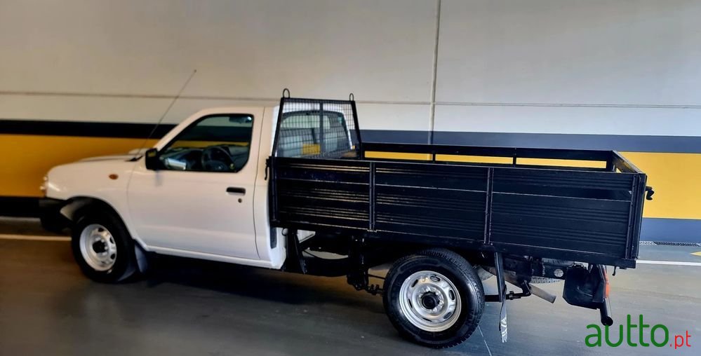 2005' Nissan Pick Up 2.5 Td Kc Cm photo #2