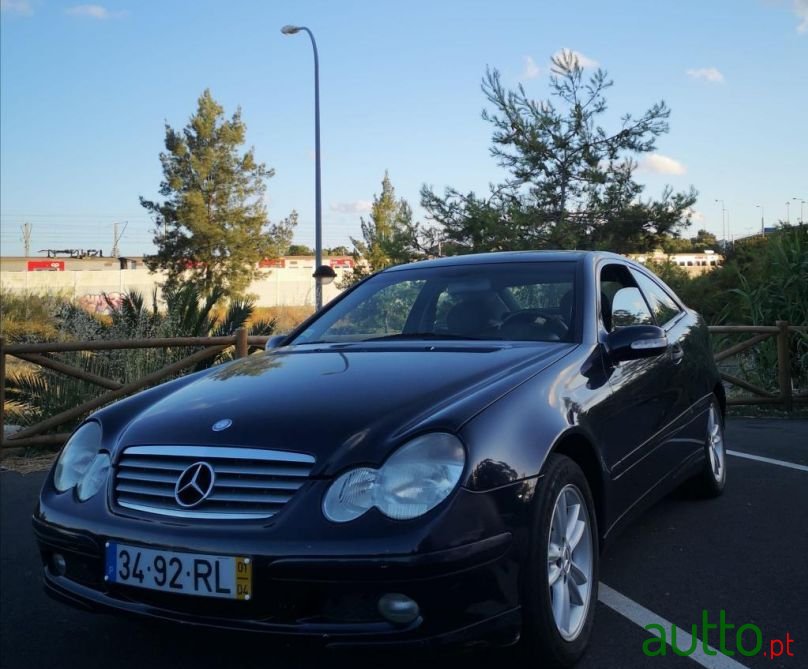 2001' Mercedes-Benz C-180 photo #3