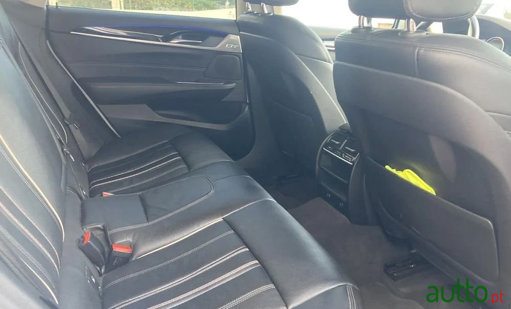 2018' BMW 630 Gran Turismo photo #6