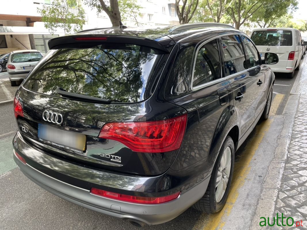 2009' Audi Q7 photo #5