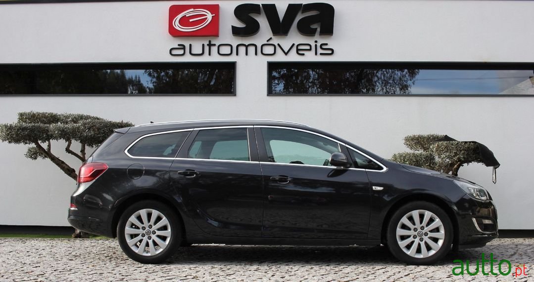 2015' Opel Astra Sports Tourer photo #5