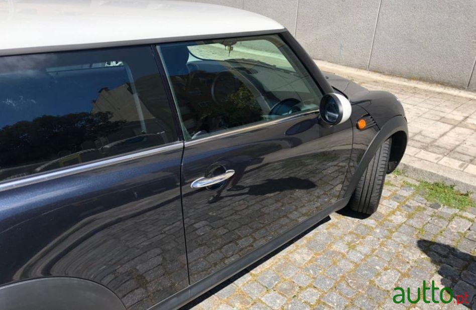 2008' MINI Cooper 1.6 D photo #1