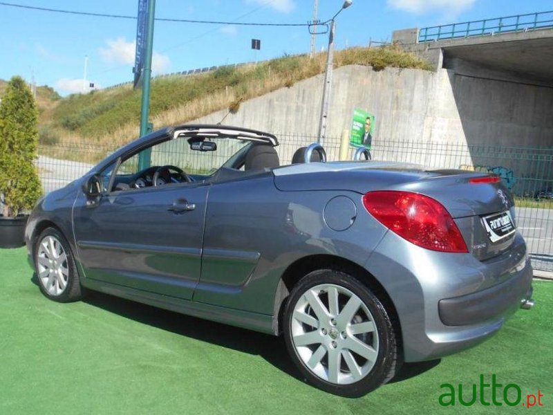 2008' Peugeot 207-Cc 1.6 Hdi Fap photo #1