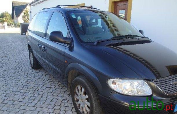 2001' Chrysler Voyager 2.5 Lx Crd photo #1