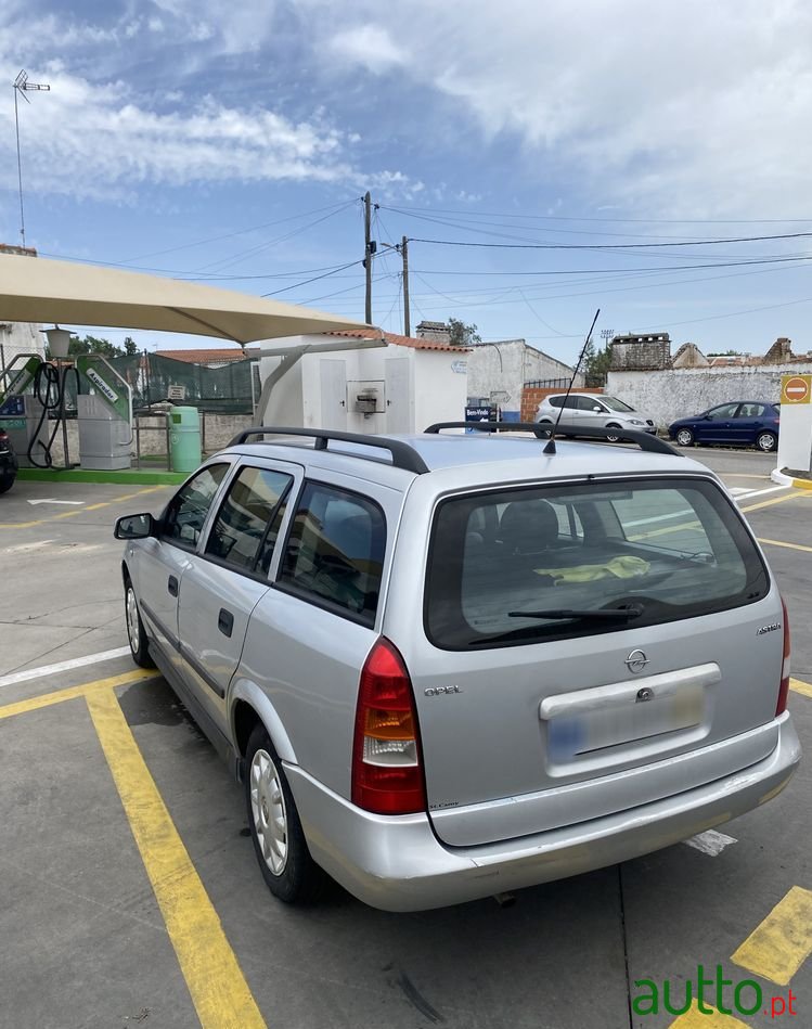 2000' Opel Astra Caravan photo #4