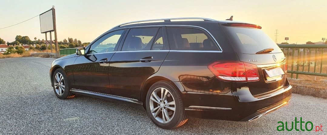 2015' Mercedes-Benz E-300 photo #3