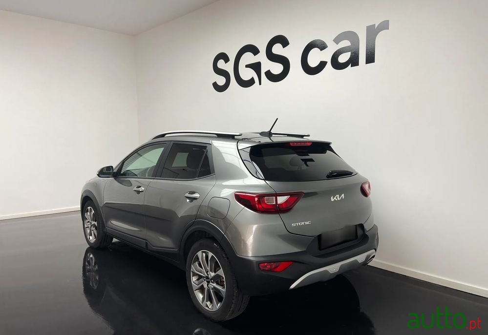 2024' Kia Stonic 1.0 T-Gdi Drive photo #3