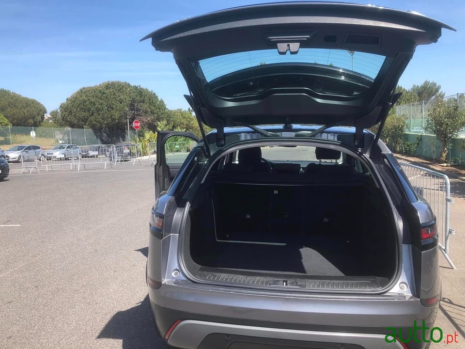 2020' Land Rover Range Rover Velar photo #4