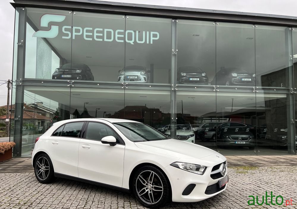 2018' Mercedes-Benz Classe A D 7G-Dct Style photo #1