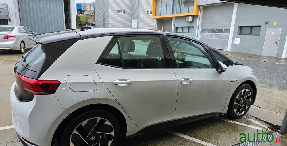 2021' Volkswagen ID.3 photo #3