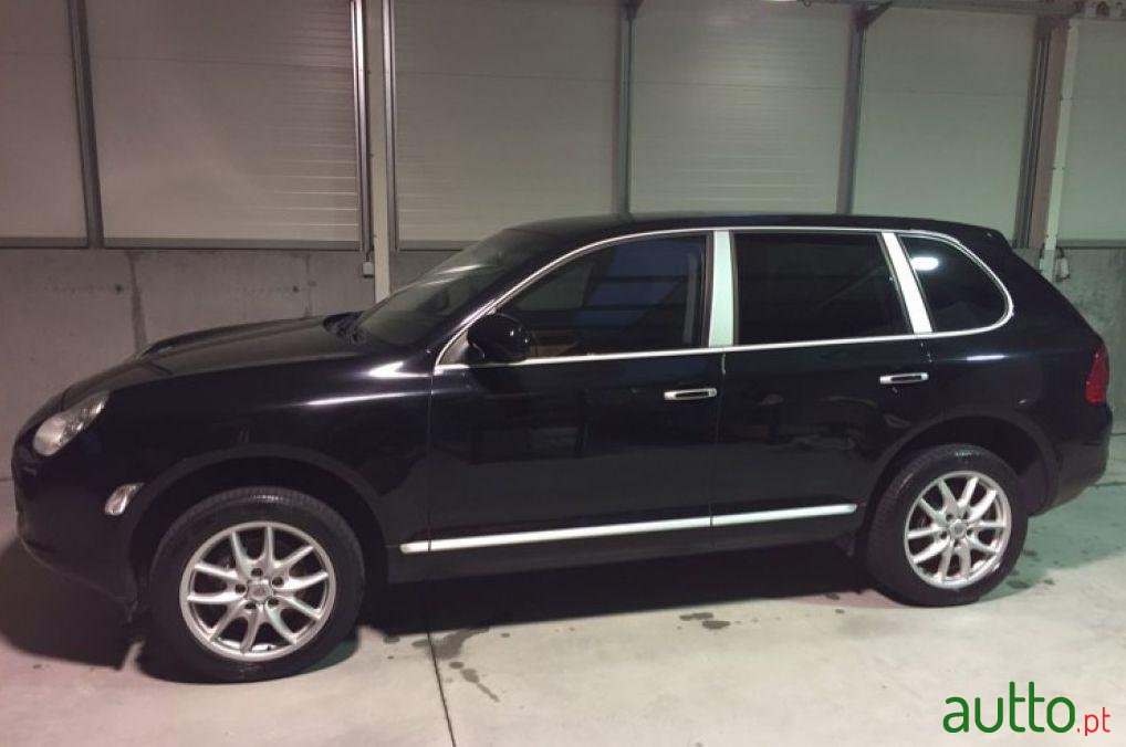 2005' Porsche Cayenne Cayenne photo #1