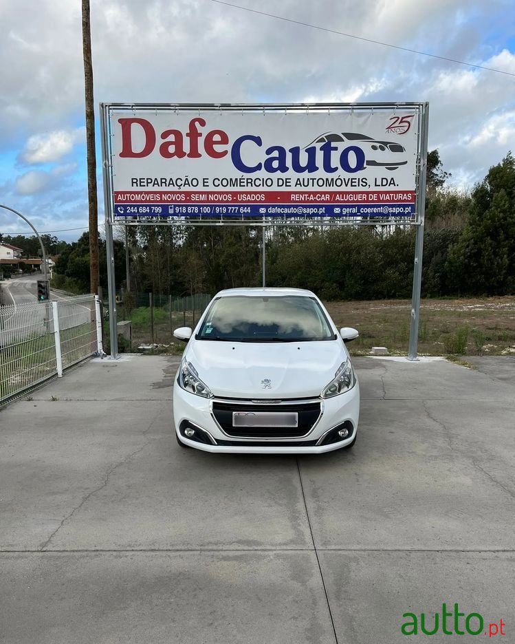 2016' Peugeot 208 photo #2