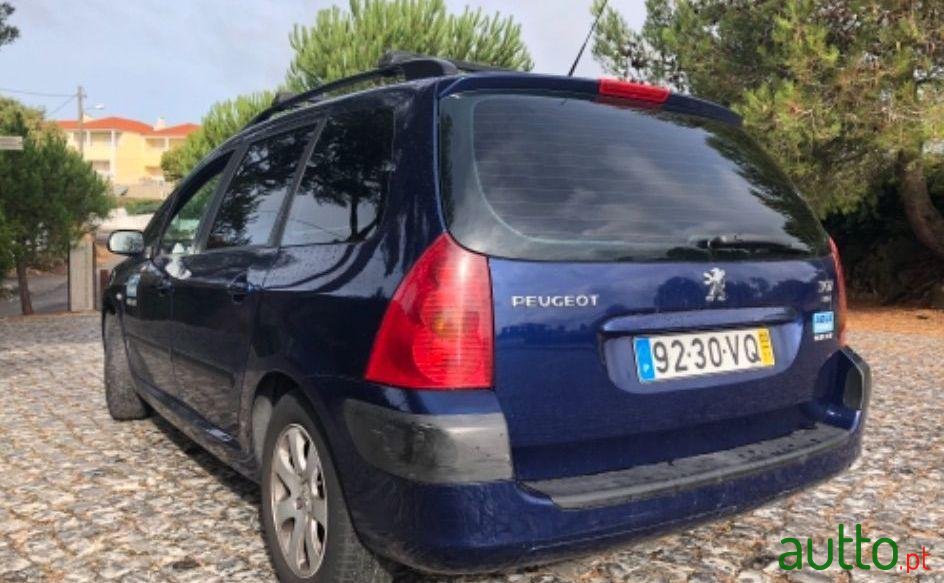 2003' Peugeot 307 Sw photo #2