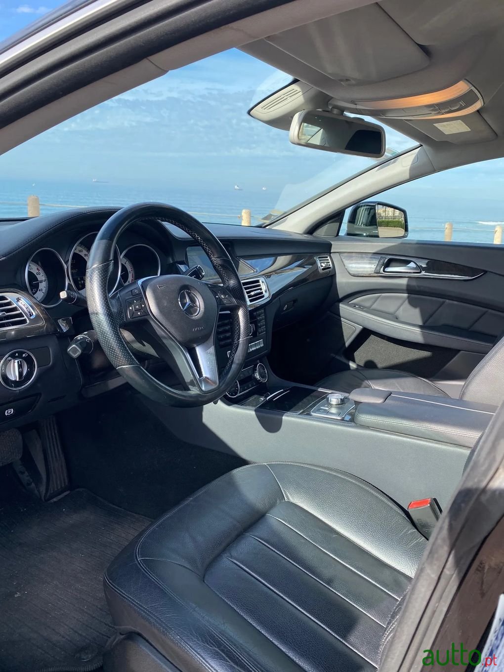 2011' Mercedes-Benz Cls-350 photo #6