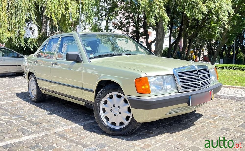 1984' Mercedes-Benz 190 photo #1