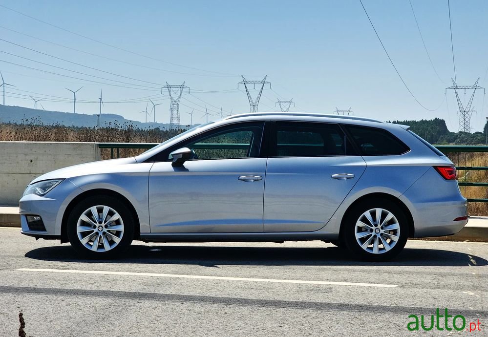 2018' SEAT Leon St photo #3