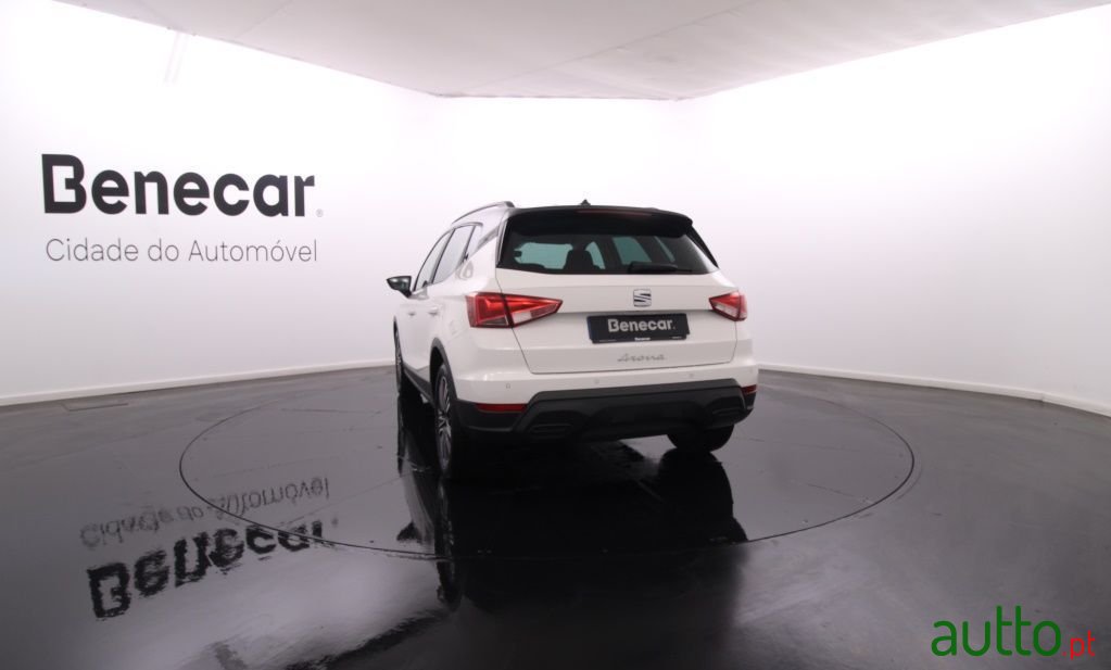 2022' SEAT Arona photo #5