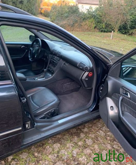 2001' Mercedes-Benz C-220 photo #5