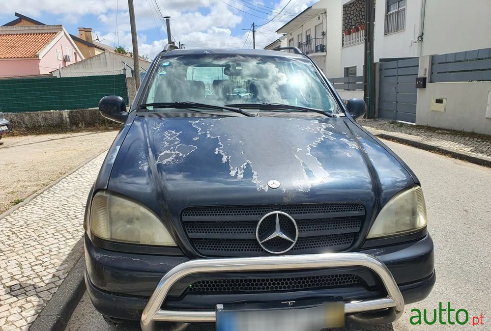 1998' Mercedes-Benz Classe M Standard photo #3