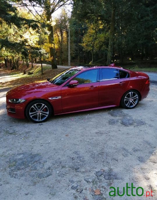 2017' Jaguar Xe photo #2