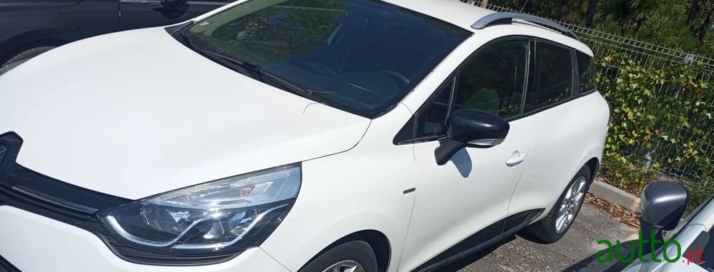 2019' Renault Clio 1.5 Dci Gt Line photo #4