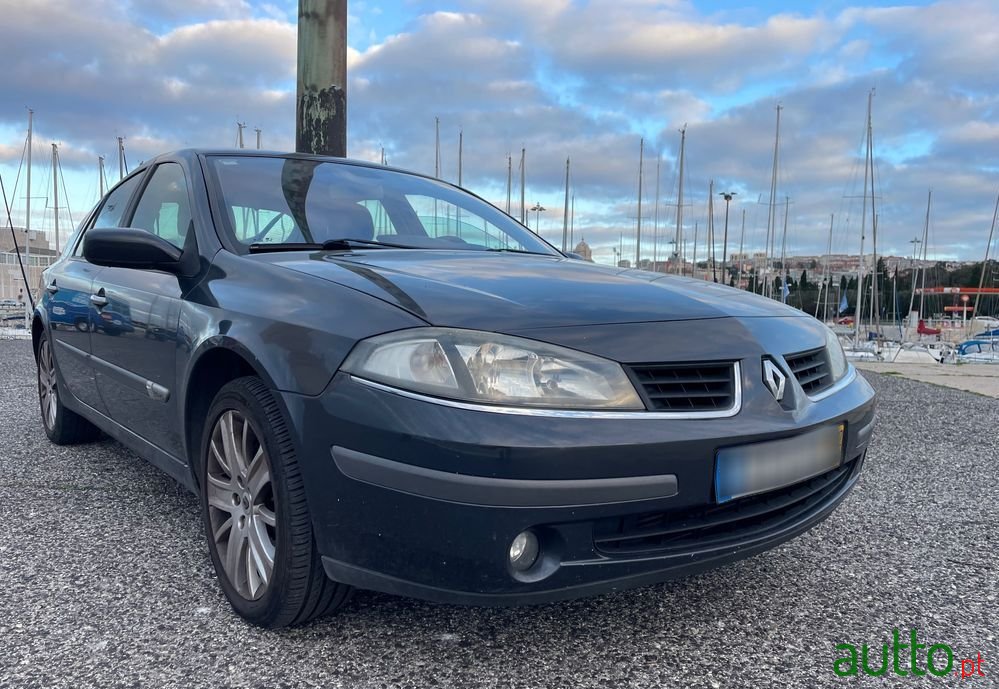 2007' Renault Laguna photo #4