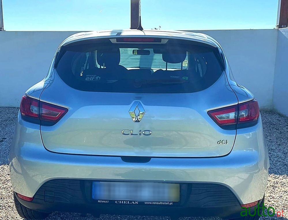 2013' Renault Clio photo #4