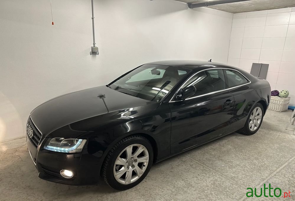 2010' Audi A5 2.0 Tdi photo #4