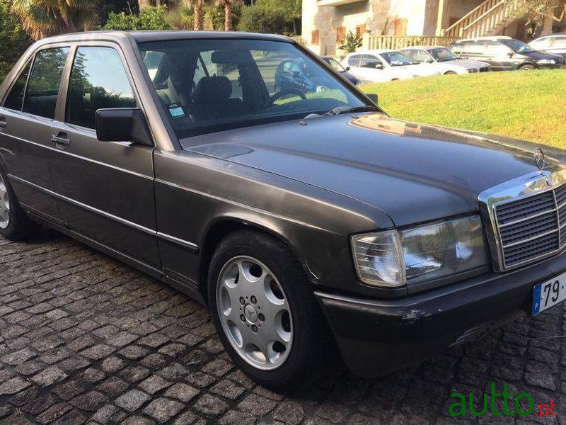 1985' Mercedes-Benz 190 D photo #3