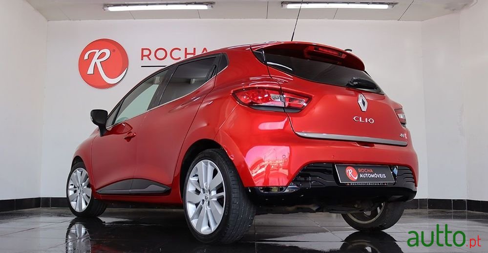 2015' Renault Clio photo #4