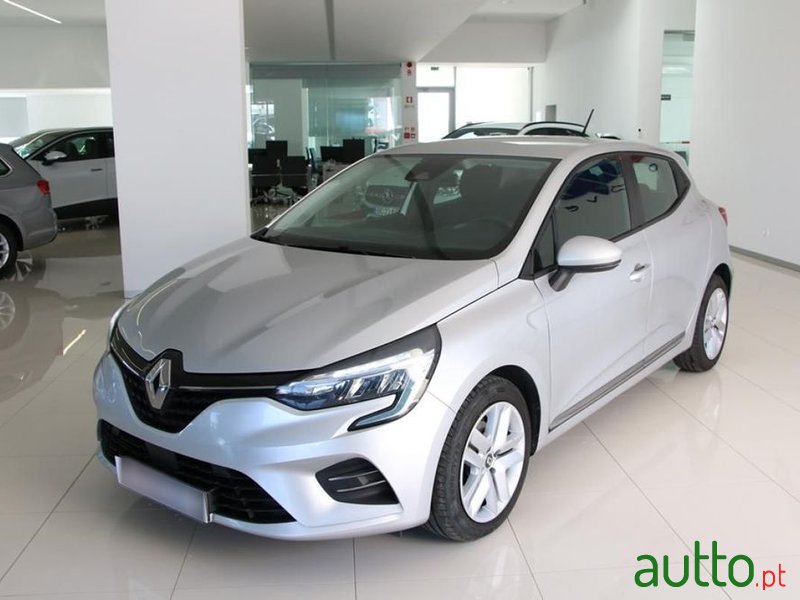 2020' Renault Clio photo #5