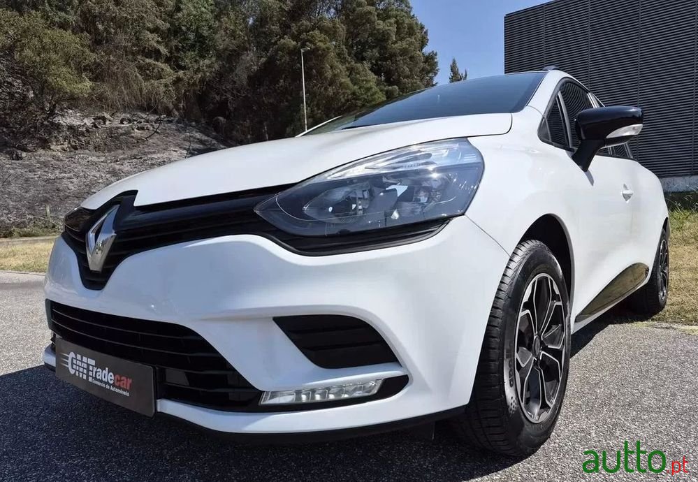 2018' Renault Clio Break photo #2