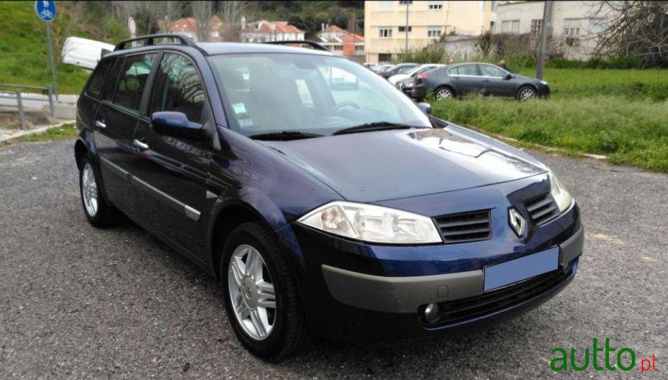 2003' Renault Megane Break photo #1