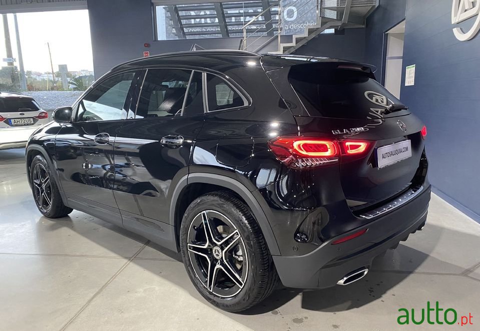2022' Mercedes-Benz Gla-200 photo #3