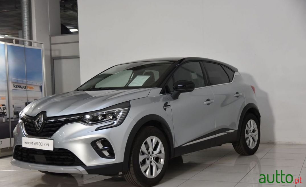 2022' Renault Captur photo #3